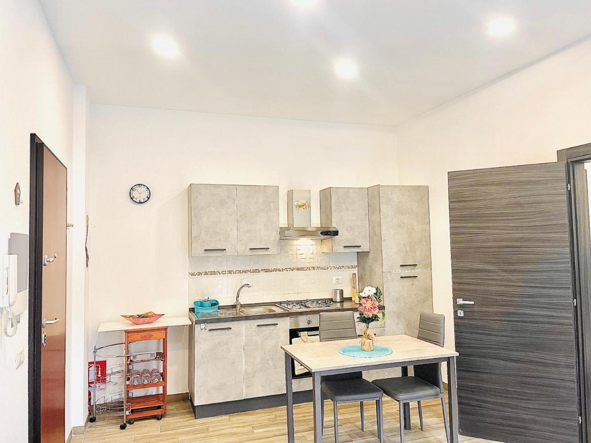 Holiday Home Roma Lacasadivalentina ภายนอก รูปภาพ