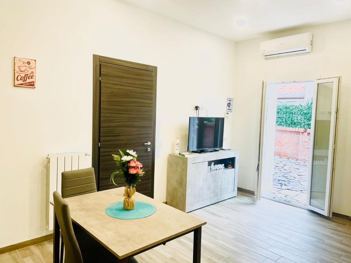 Holiday Home Roma Lacasadivalentina ภายนอก รูปภาพ
